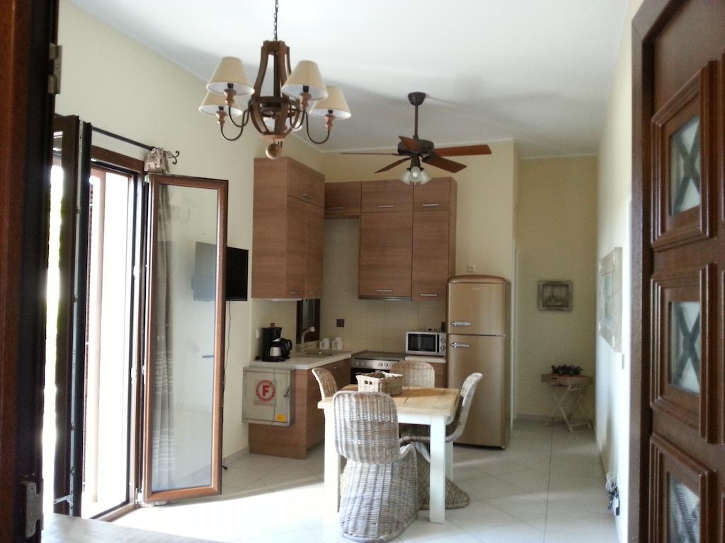 מת'וני Iliodysi Houses חדר תמונה