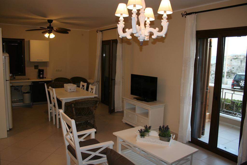 מת'וני Iliodysi Houses מראה חיצוני תמונה